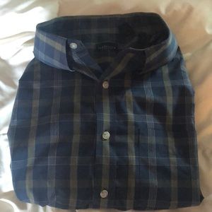 Men’s short sleeve button down shirt